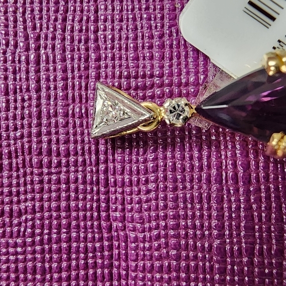 Elegant Purple Teardrop Pendant - Picture 4 of 12